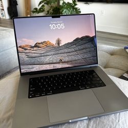 16 Inch MacBook Pro M1 w/ AppleCare!