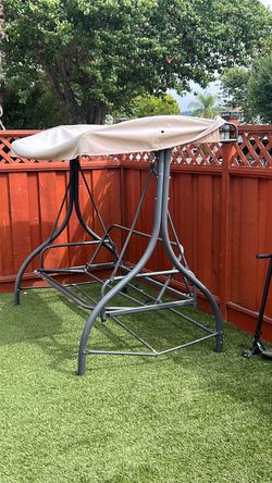 Free patio swing