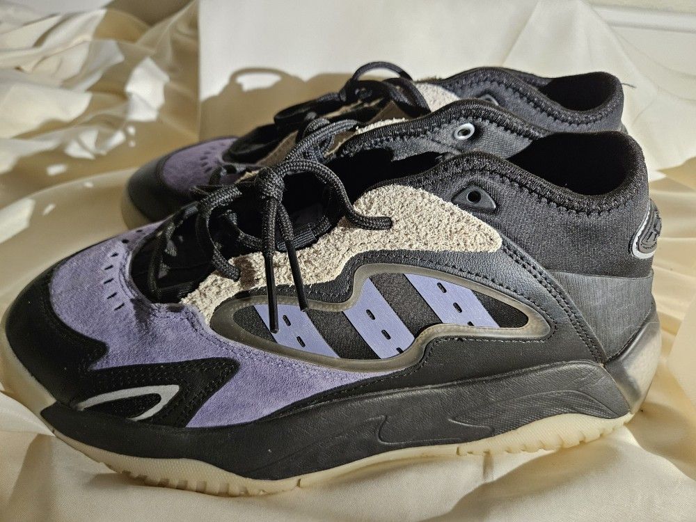 Mens Adidas Streetball 2 size 9