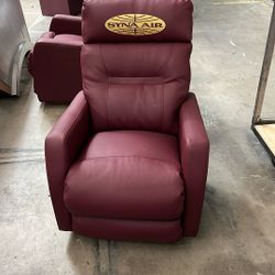 Custom Recliner Used For Complexcon 2025