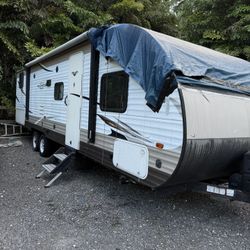 33 forest River Wildwood Xlite Need Gone