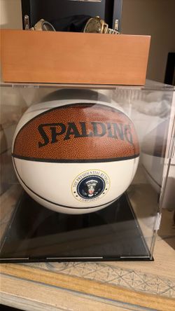 Obama presidential basketball ball from camp david rare