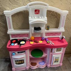Step2 Toddler Kitchen & Accessories - Delivery for a Fee - See My Other Items 😀