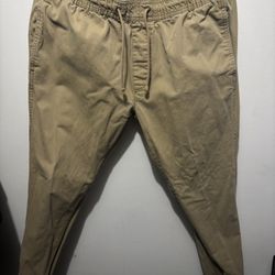 Old Navy Modern Jogger California style Tan Khaki Pants Mens Size Medium