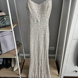 Windsor Off White With Silver Sequence Design
