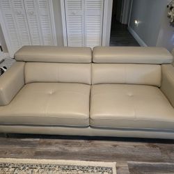City furniture Marquez Taupe Micro Right Chaise Sectional