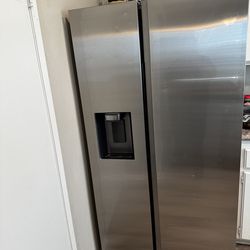 gas dryer GE and refrigerator Samsung