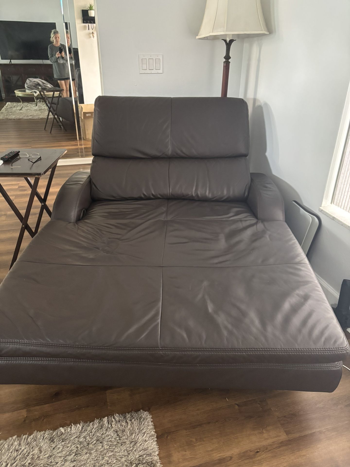 Leather Chaise Lounge