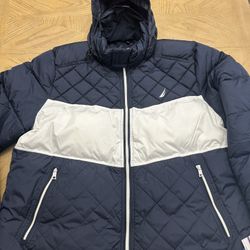 Nautica NWT Men's Tempasphere Bomber Jacket with a navy blue and off-white color block design. 