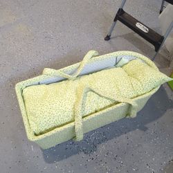 Bassinet 