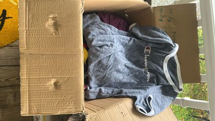 Boxes Of Womens Clothing For Sale Size Large And Extra Large