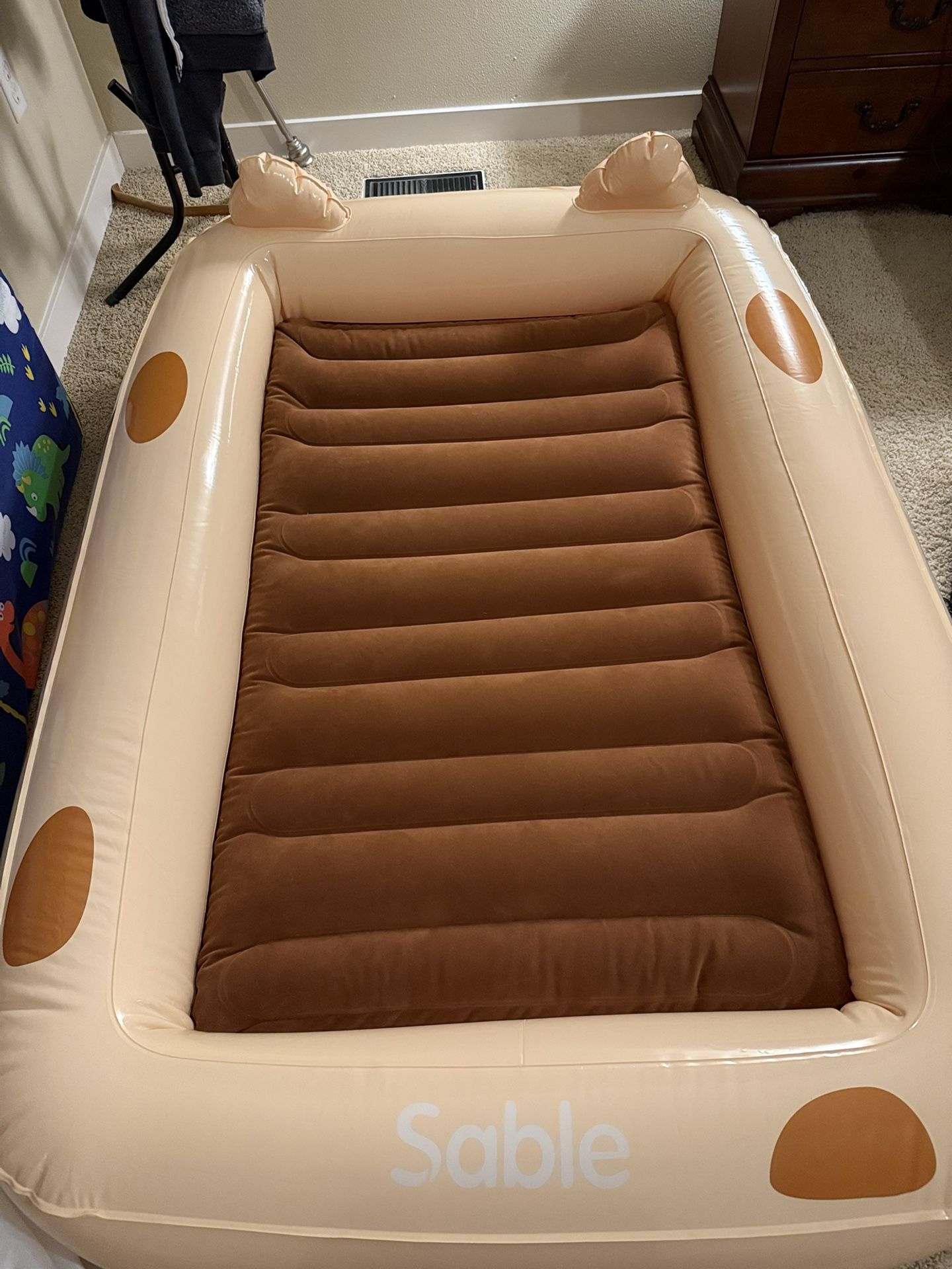 Toddler inflatable mattress