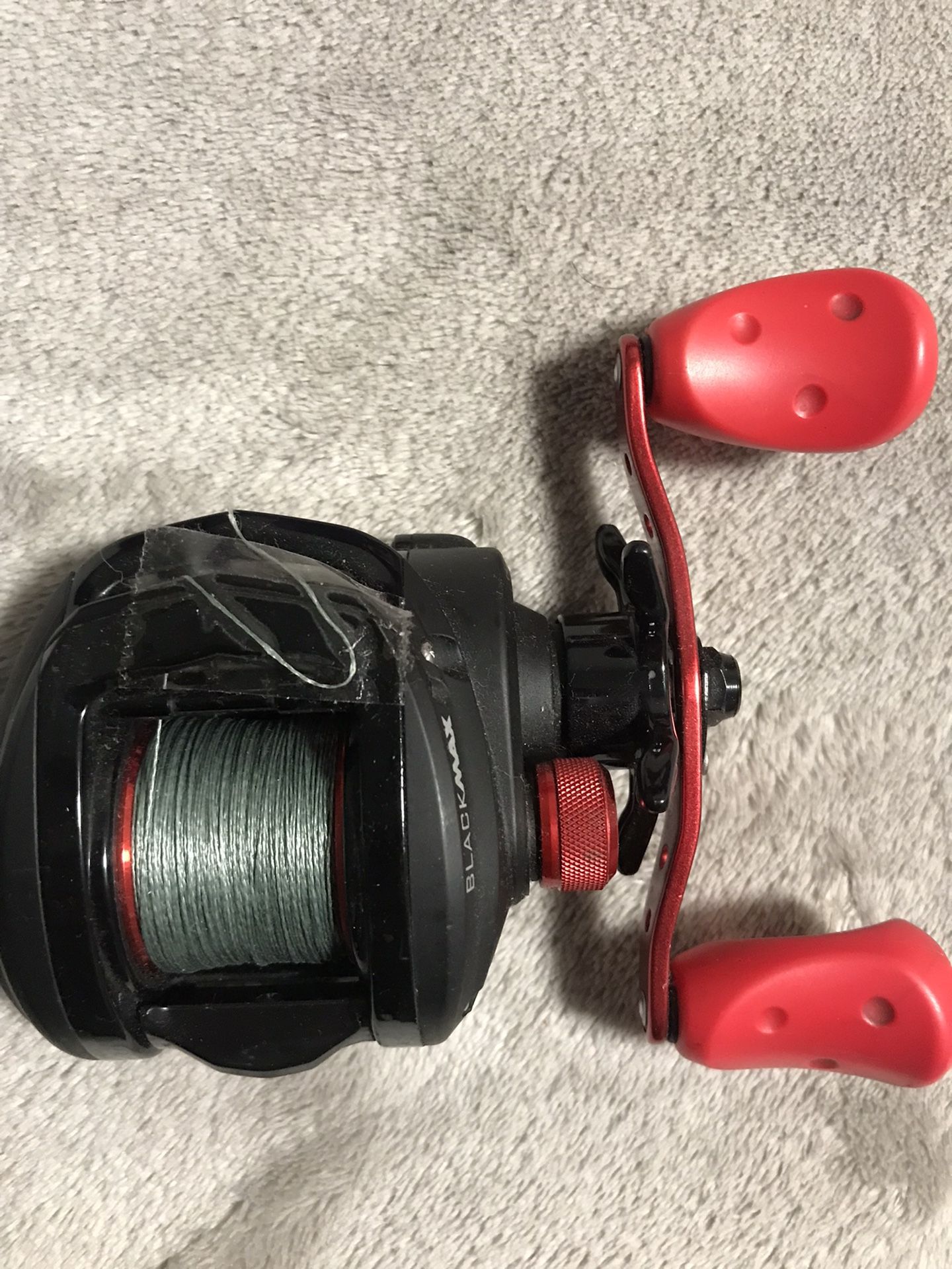 Abu Garcia Black Max Baitcaster