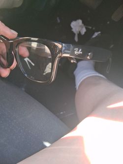 Rayban meta  glasses