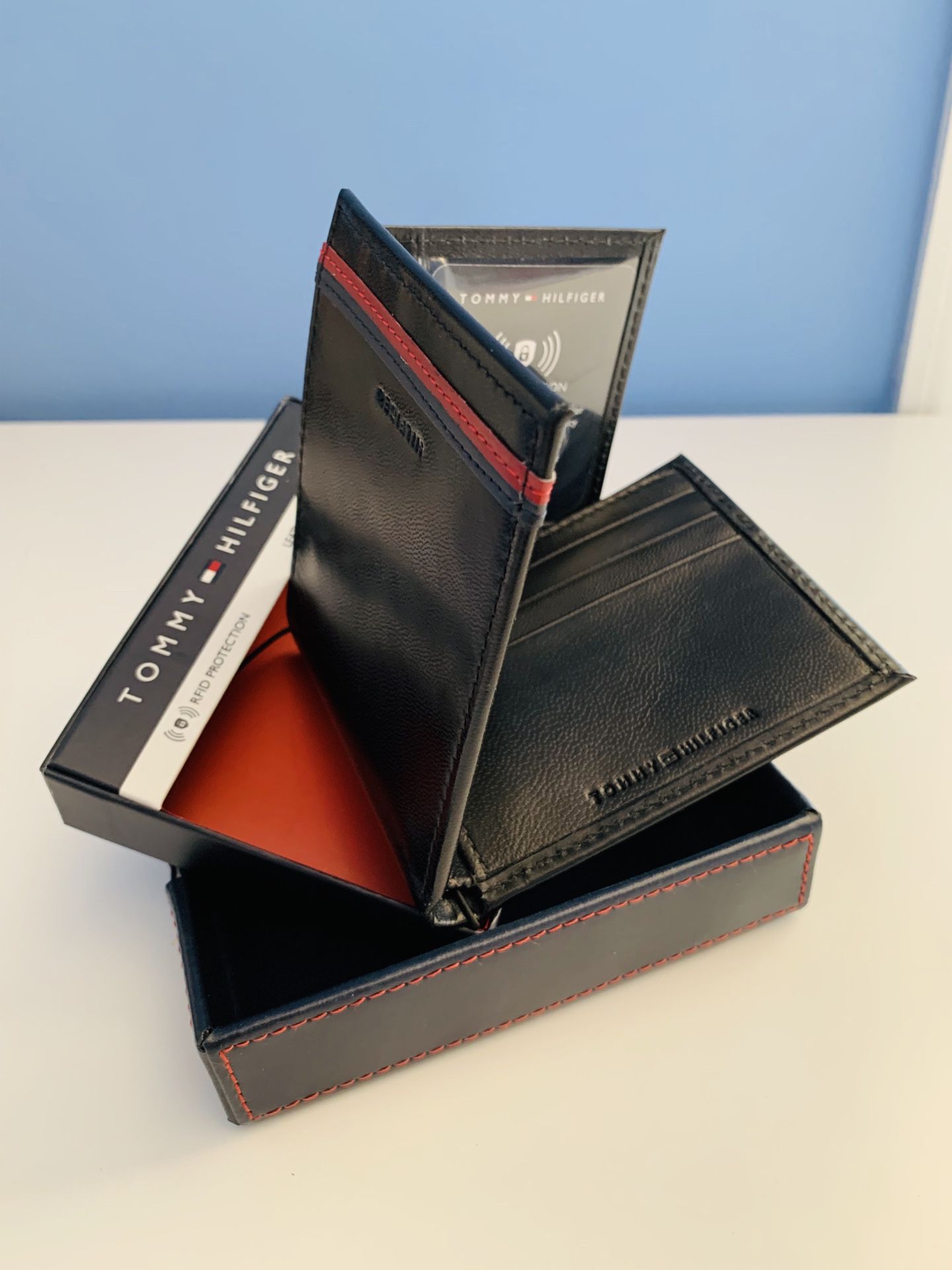 Tommy Hilfiger Genuine Leather Bi-Fold Wallet and Valet