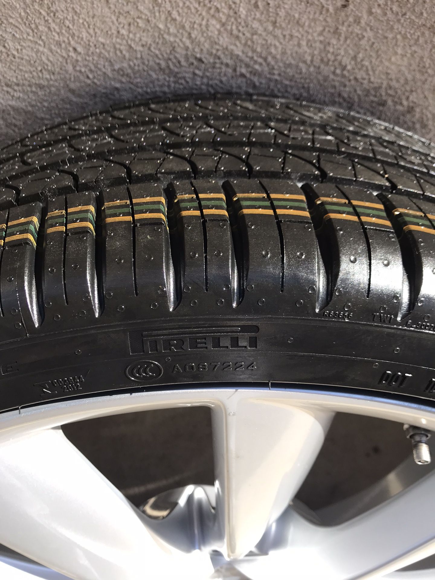 Tesla Model X 22” Wheels Pirelli tires for Sale in Yorba Linda, CA
