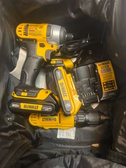 Dewalt drill and impact set