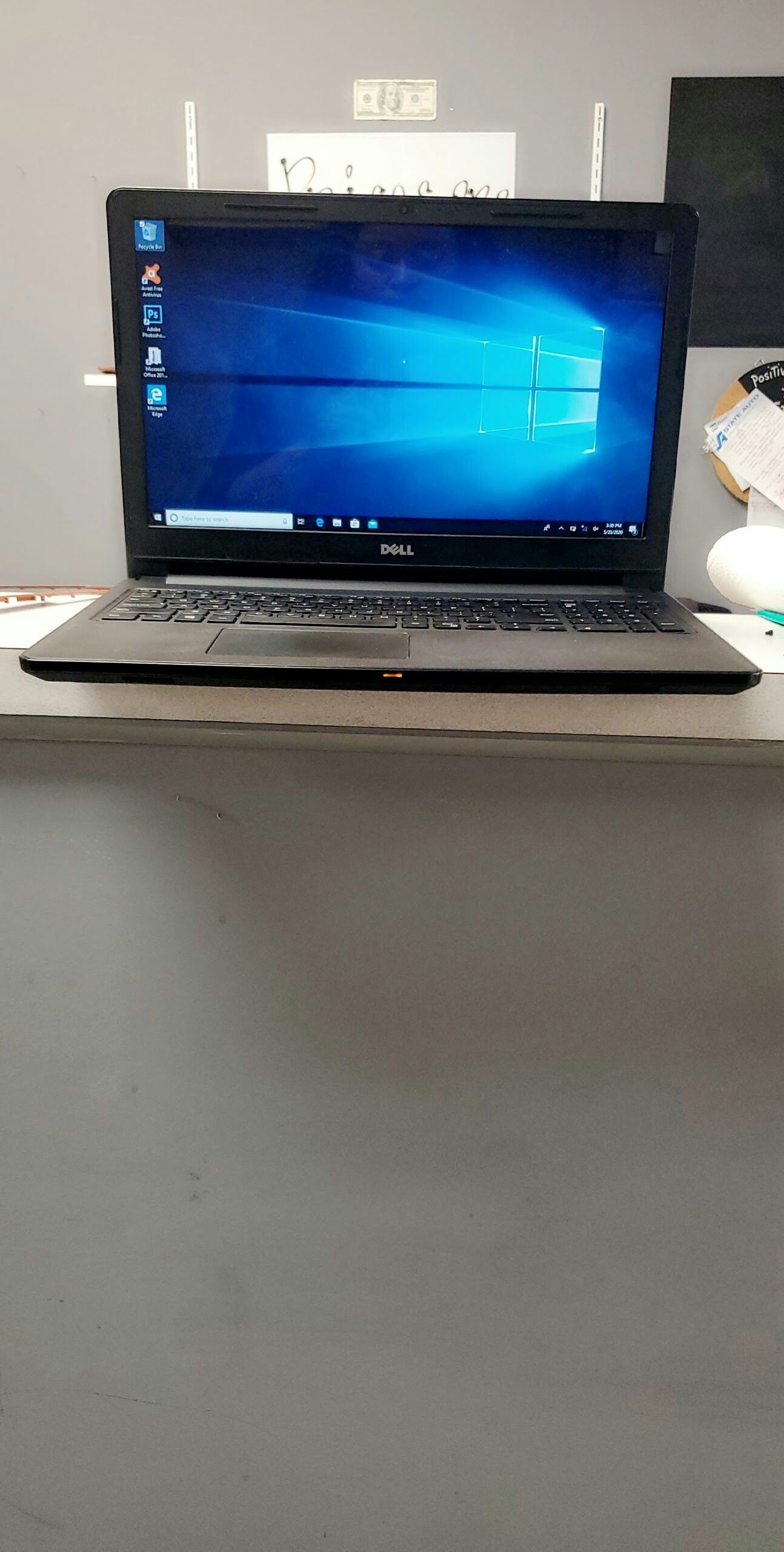 TOUCHSCREEN Dell Inspiron with software and windows