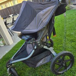 BOB Revolution Jogging Stroller
