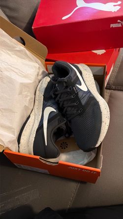 Brand New Nike Run Swift 3
