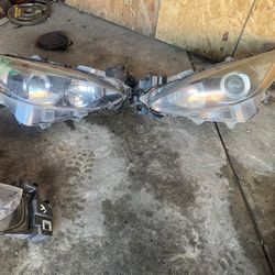 2014 2016 Mazda 3 Driver Left Passenger Right Headlight 