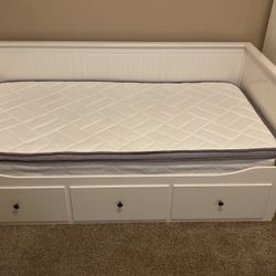 IKEA Trundle 3 Drawer Storage Bed