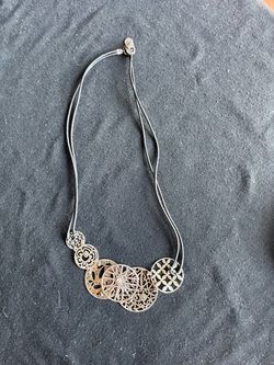 Circular Pendant Necklace