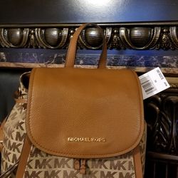 MK BACKPACK NEW AUTHENTIC