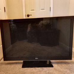 47 In. LG TV