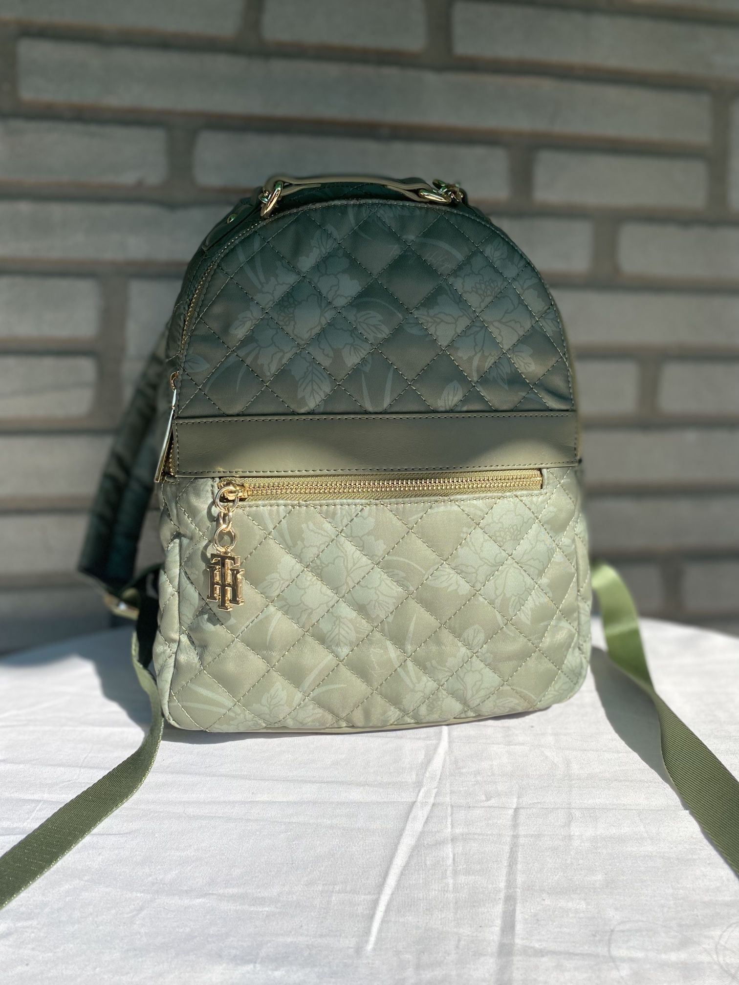 Tommy Hilfiger