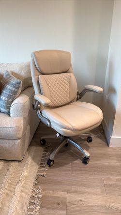 Desk chair
