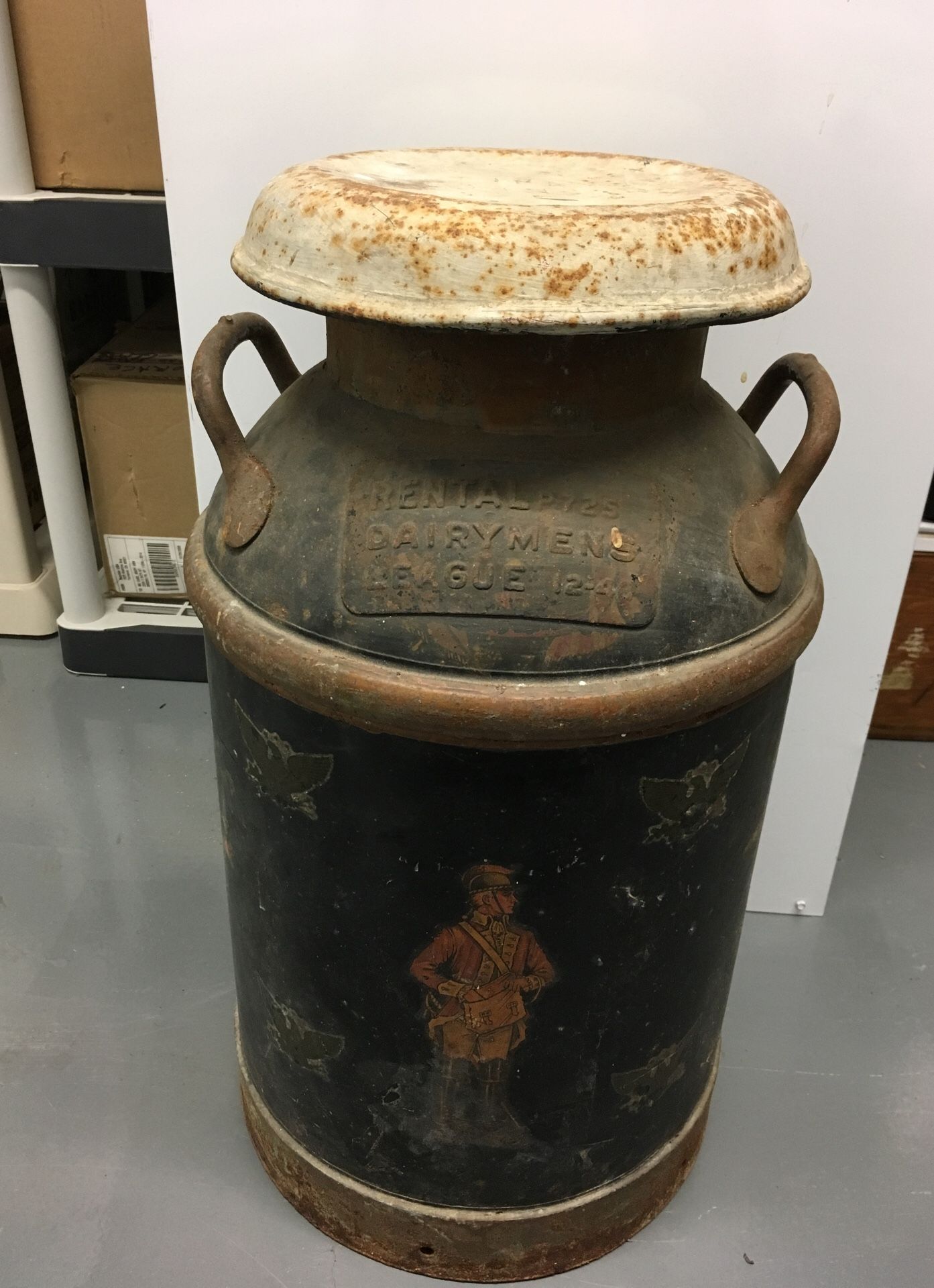 Vintage 1940’s Dairymen’s League Large metal milk can jug