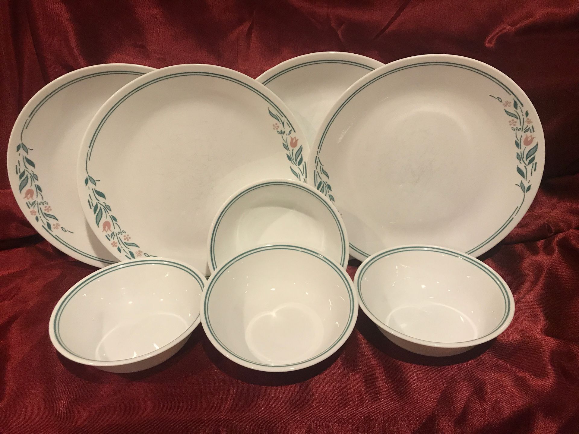 Corelle Dinnerware service for 4