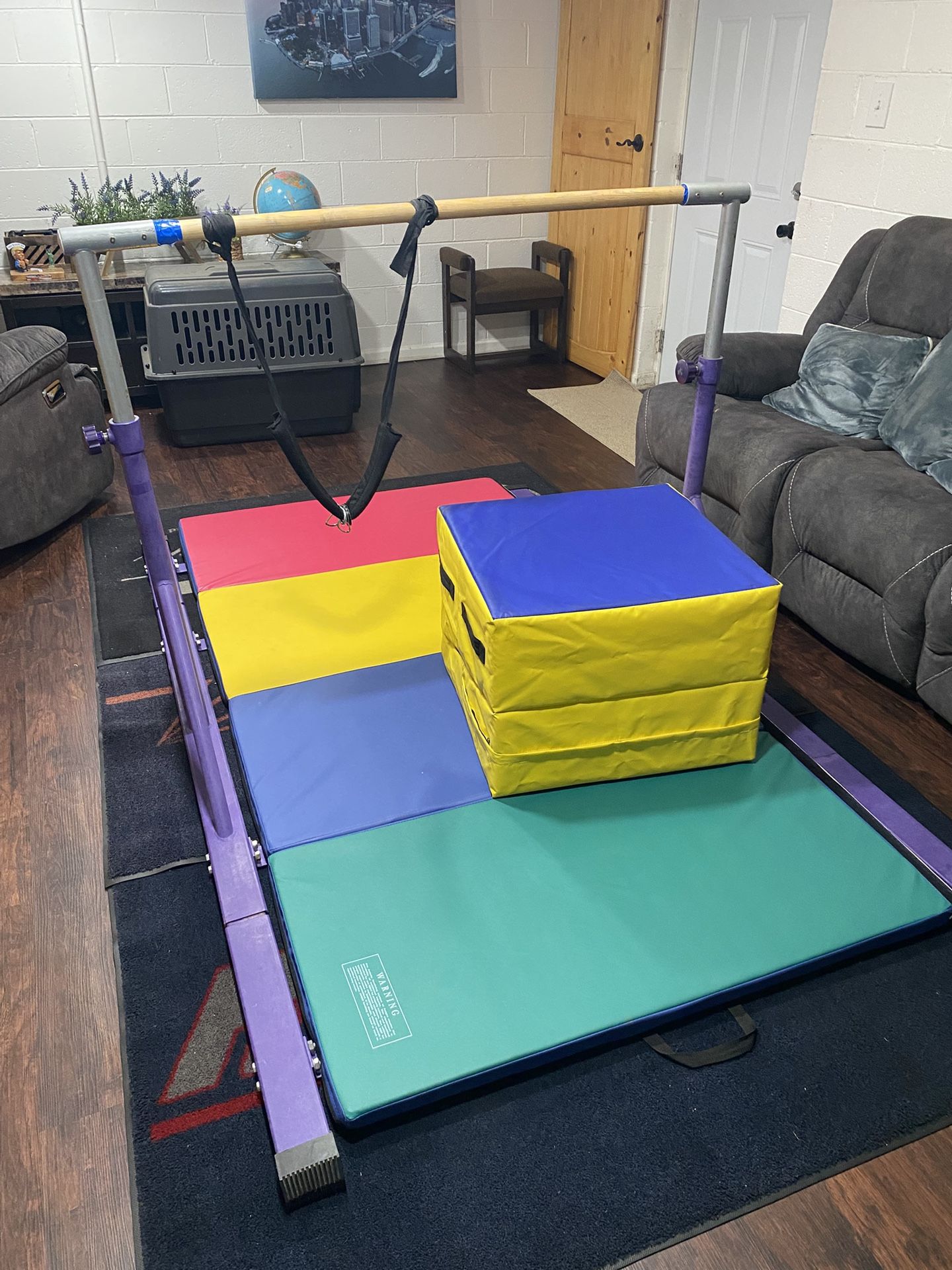 Gymnastics Bar With Square And Triangular And Flex Form