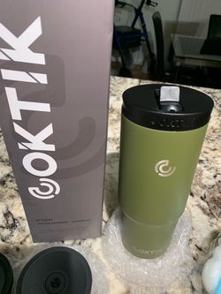 New In Box Coktik 32 Oz  Professional Tumbler/Water Bottle