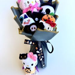 Sanrio Hello Kitty Spooky Halloween Theme Plush Bouquet