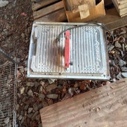 Husky Tile Saw 