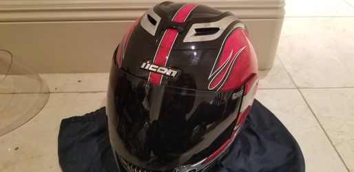 Icon airframe motorcycle helmet new