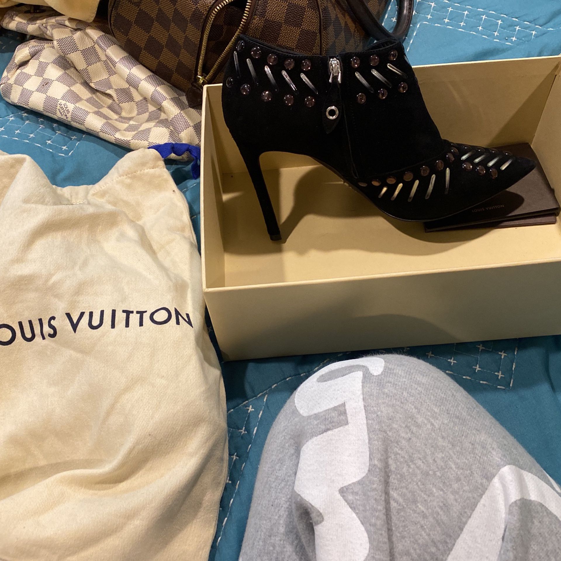 Louis Vuitton Wonderland Boots for Sale in Huntington Beach, CA - OfferUp