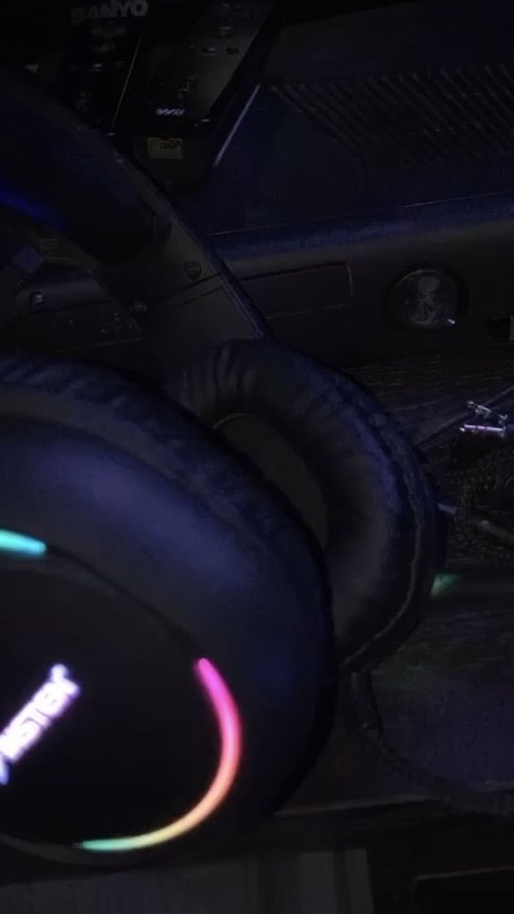 Intense Headset Mic