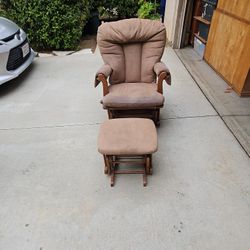 Rocking Chair 