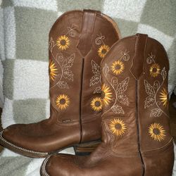 Women’s cow boots