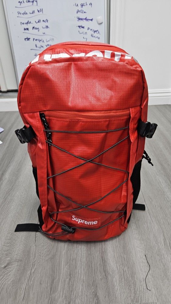 BRAND NEW SUPREME RED BACKPACK