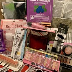 Sweets & Cosmetics Gift Bags Delivery Or pickup