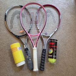 3 tennis rackets/ racquets 🎾  + new balls + tennis ball saver