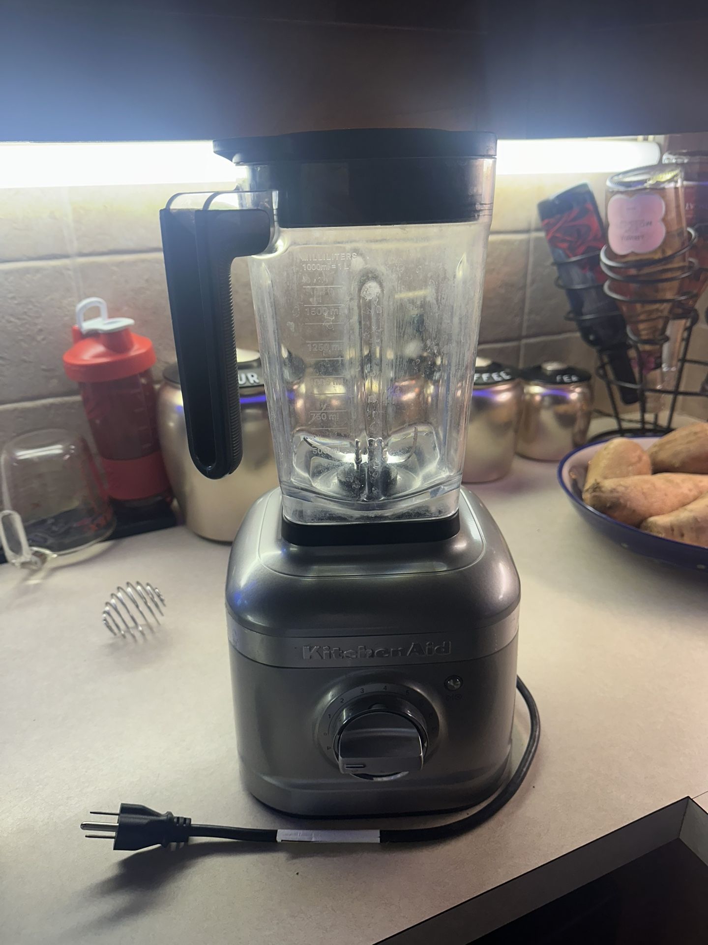 K400 VARIABLE SPEED BLENDER - CONTOUR SILVER