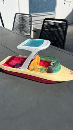 Toy boat