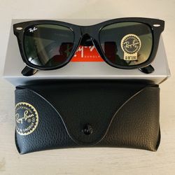 New Ray Ban Wayfarer Classics