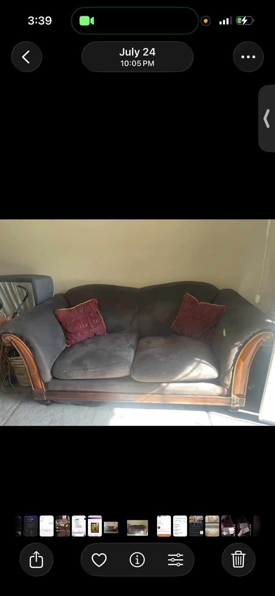 Free Couch 