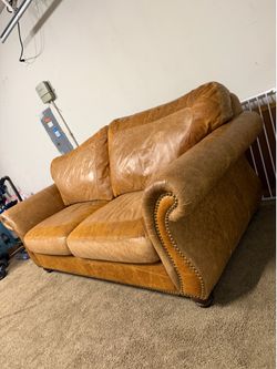 Authentic Texan Leather Sofa in Like new condition @ Dallas 75217